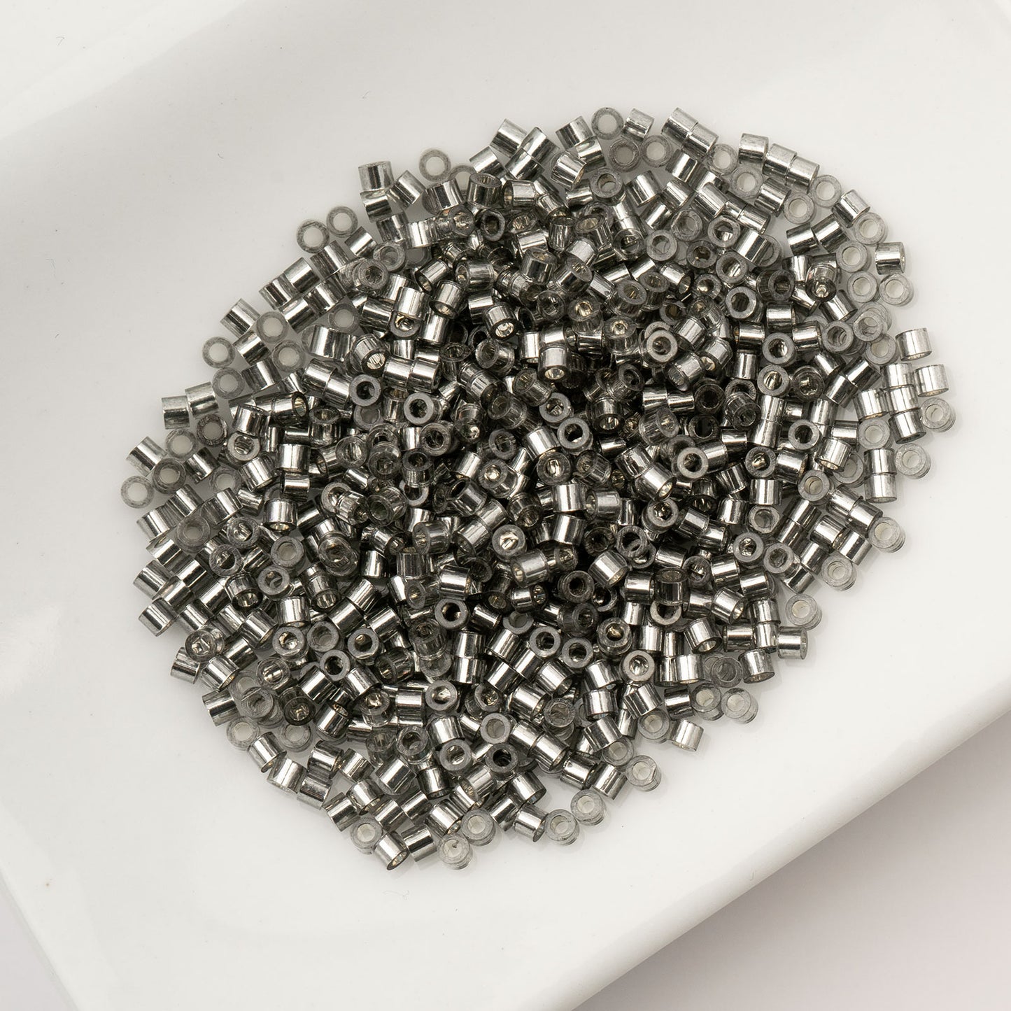 CYLIN BEAD 11/0 25G BAG GREY S/L